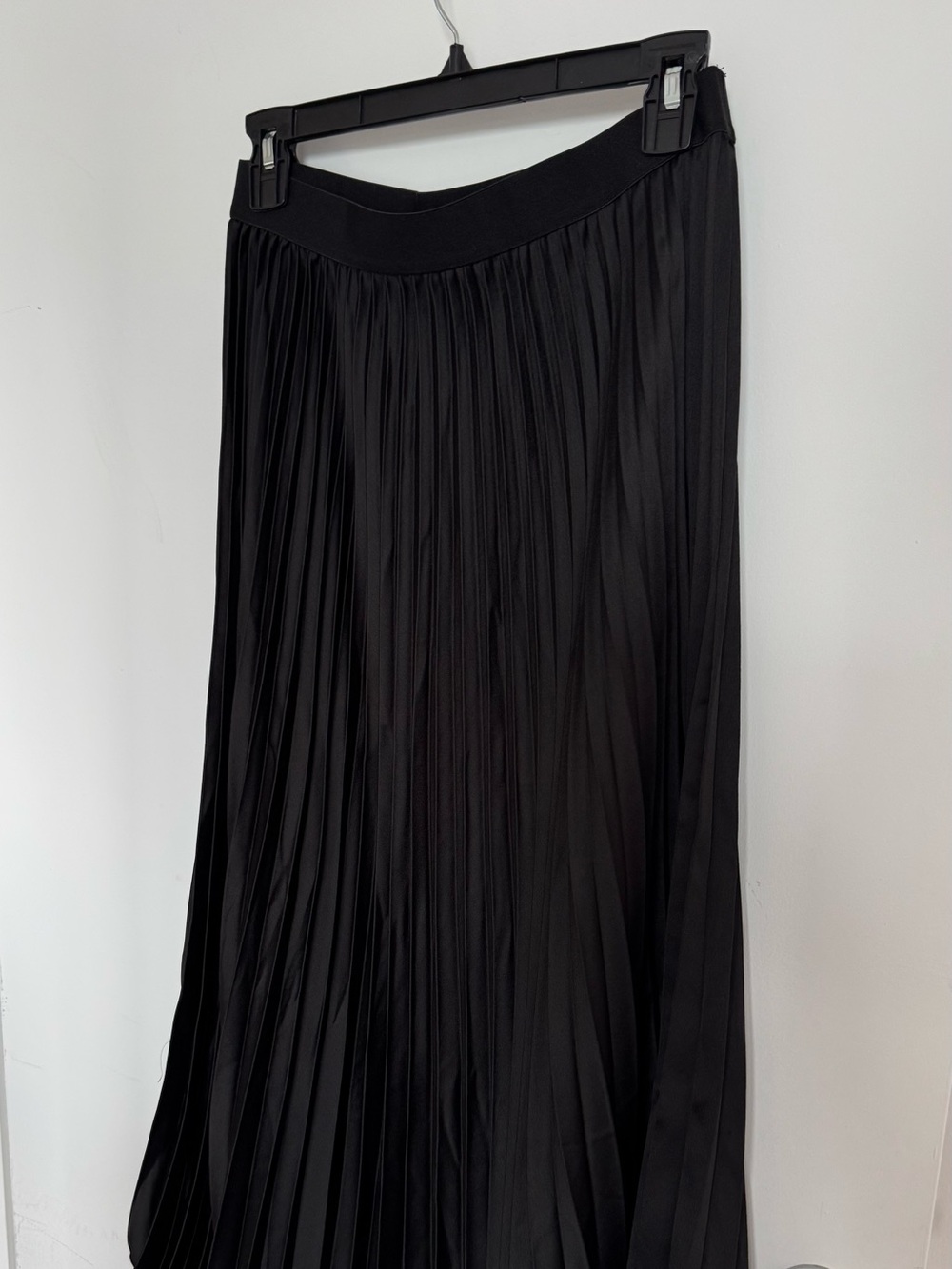 H&M Black Pleated Maxi Skirt